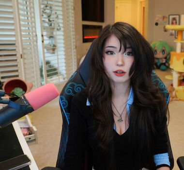 🔥 Emiru leaked private photo uncensored full