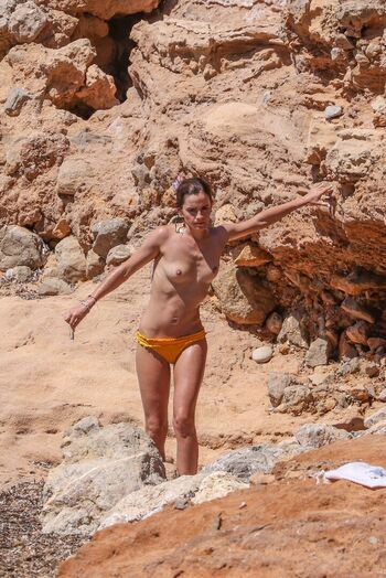 🔥 Emma watson  page leaked private photo uncensored full