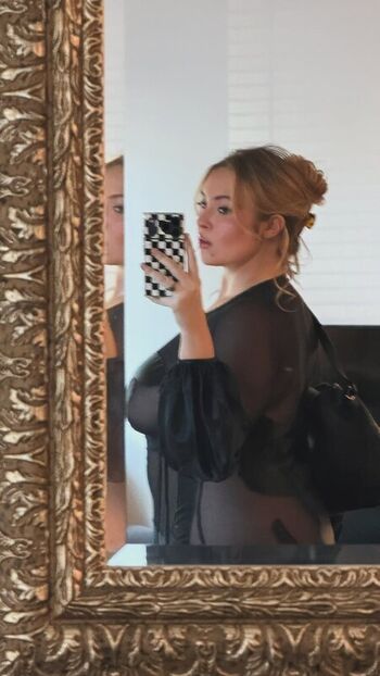🔥 Erinmhk page leaked private photo uncensored full