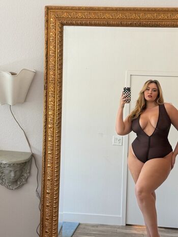 🔥 Erinmhk page leaked private photo uncensored full