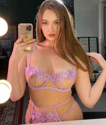 🔥 Erinmhk page leaked private photo uncensored full