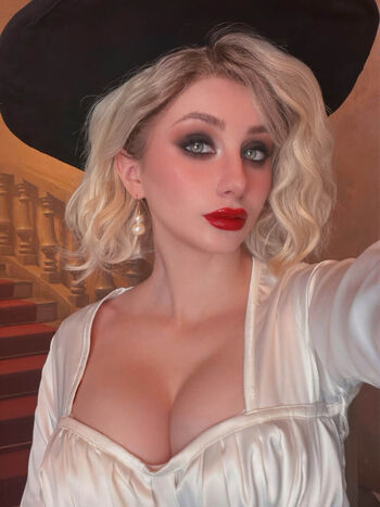 🔥 Fishy cosplay page leaked private photo uncensored full