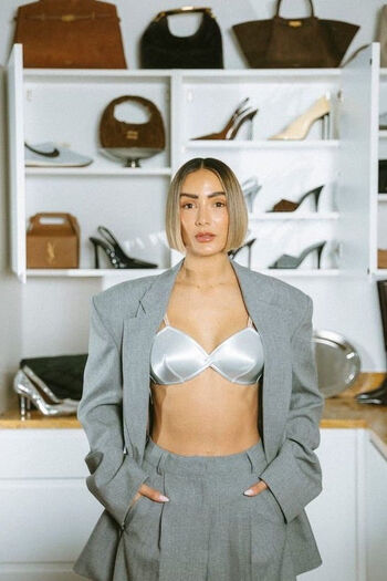 🔥 Frankie bridge  page leaked private photo uncensored full