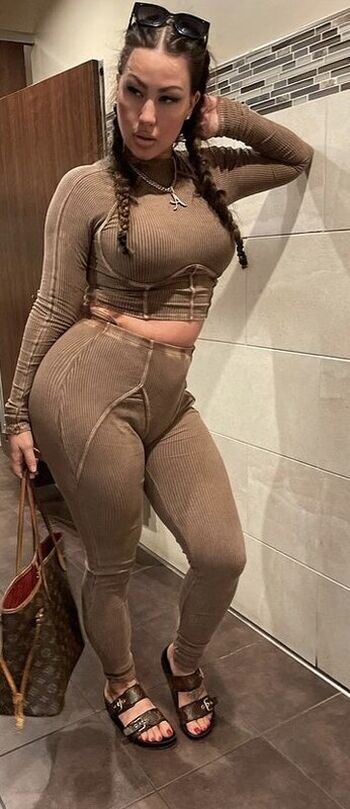 🔥 Gym booty bubble butts leaked private photo uncensored full