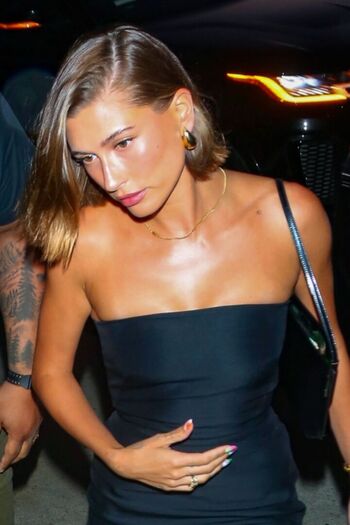 🔥 Hailey baldwin bieber leaked private photo uncensored full