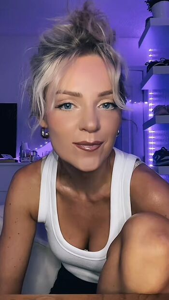 🔥 Hailey malles page leaked private photo uncensored full