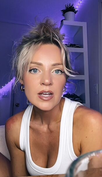 🔥 Hailey malles page leaked private photo uncensored full