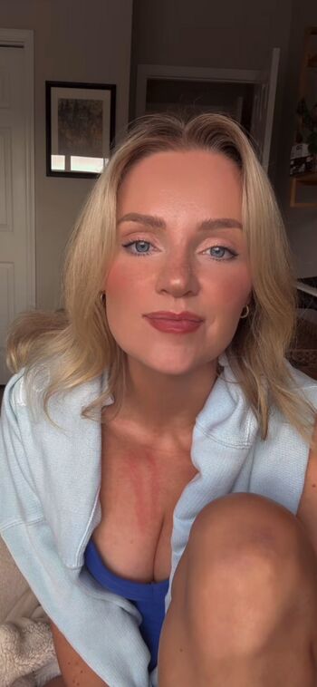🔥 Hailey malles leaked private photo uncensored full