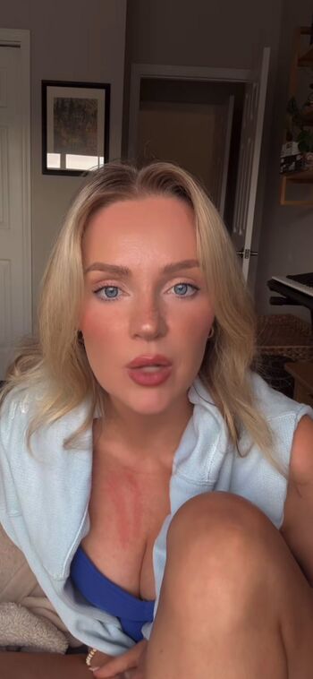🔥 Hailey malles leaked private photo uncensored full
