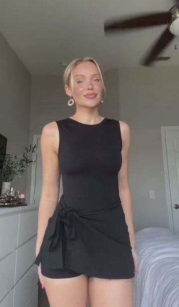 🔥 Hailey malles leaked private photo uncensored full