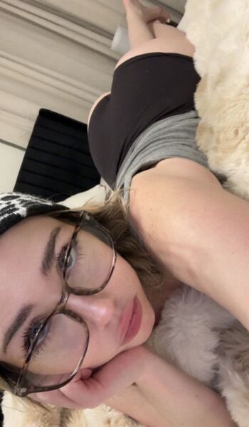 🔥 Hailsbee  page leaked private photo uncensored full