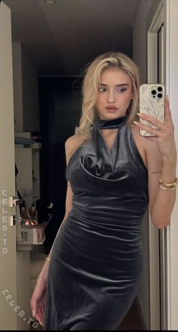 🔥 Honeypuu  page leaked private photo uncensored full