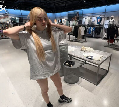 🔥 Honeypuu  page leaked private photo uncensored full