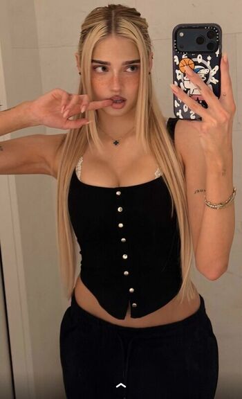 🔥 Honeypuu  page leaked private photo uncensored full