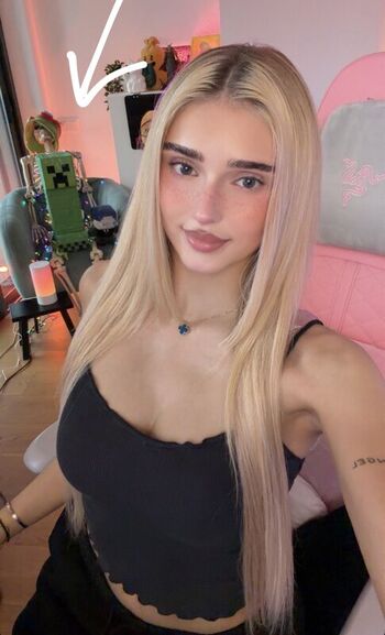 🔥 Honeypuu  page leaked private photo uncensored full