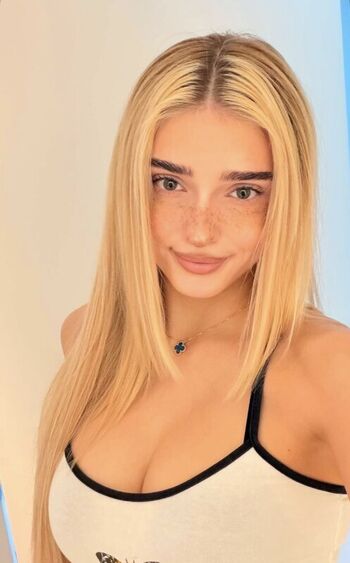 🔥 Honeypuu  page leaked private photo uncensored full