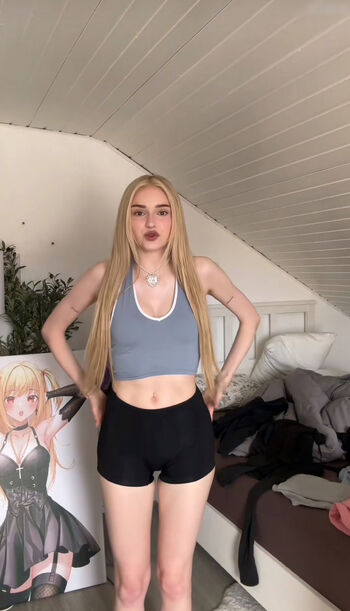 🔥 Honeypuu  page leaked private photo uncensored full