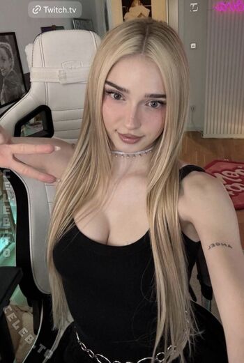 🔥 Honeypuu leaked private photo uncensored full