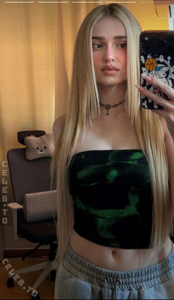 🔥 Honeypuu leaked private photo uncensored full