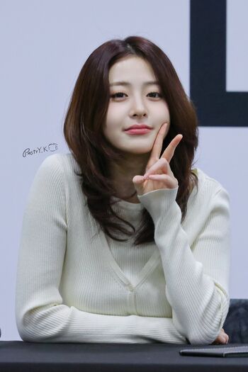 🔥 Huh yunjin  page leaked private photo uncensored full