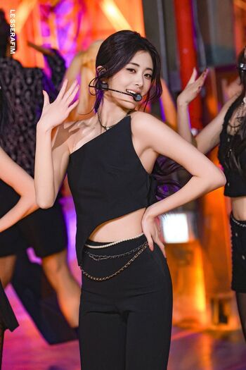 🔥 Huh yunjin  page leaked private photo uncensored full