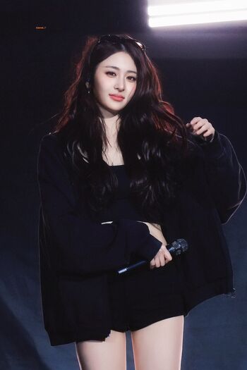 🔥 Huh yunjin  page leaked private photo uncensored full