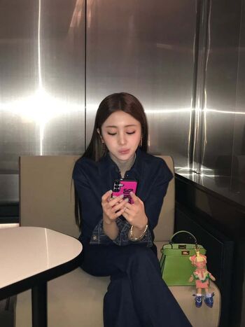 🔥 Huh yunjin  page leaked private photo uncensored full