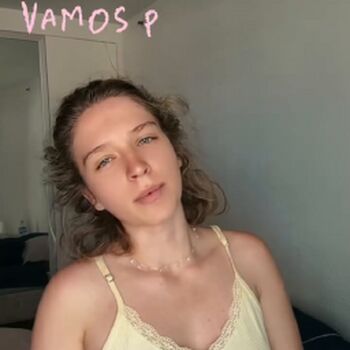 🔥 Iamcarlavoicu page leaked private photo uncensored full