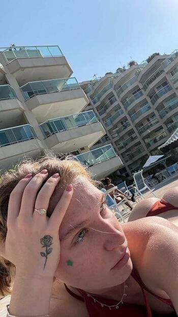 🔥 Iamcarlavoicu page leaked private photo uncensored full