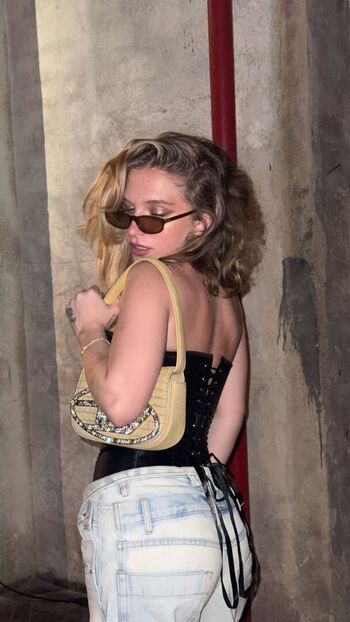 🔥 Iamcarlavoicu page leaked private photo uncensored full