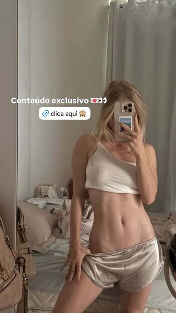 🔥 Iamcarlavoicu leaked private photo uncensored full