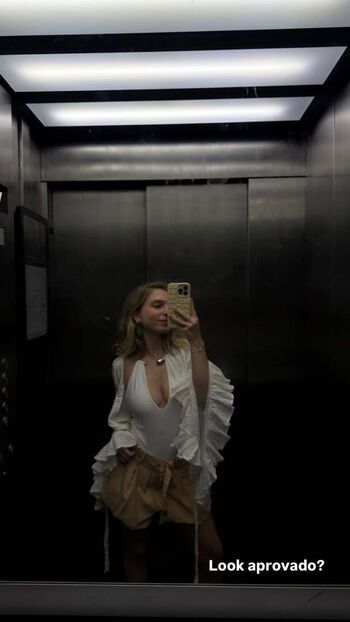 🔥 Iamcarlavoicu leaked private photo uncensored full