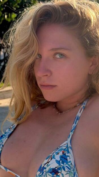 🔥 Iamcarlavoicu leaked private photo uncensored full