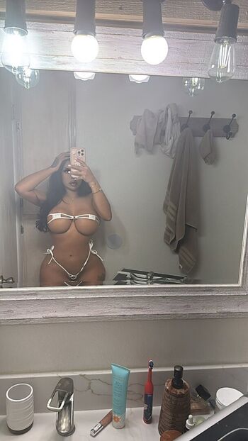 🔥 Iluvcinnie page leaked private photo uncensored full