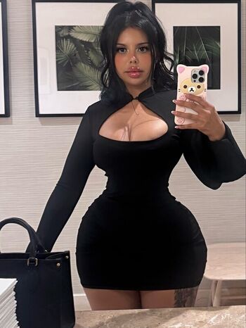 🔥 Iluvcinnie leaked private photo uncensored full