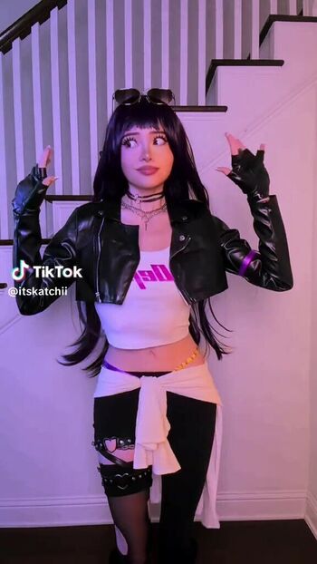 🔥 Itskatchii  page leaked private photo uncensored full