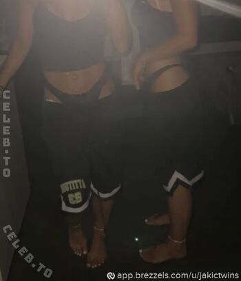 🔥 Jakic twins  page leaked private photo uncensored full