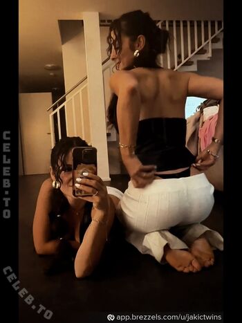 🔥 Jakic twins leaked private photo uncensored full