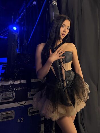 🔥 Jisoo  page leaked private photo uncensored full