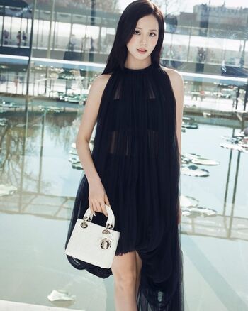 🔥 Jisoo  page leaked private photo uncensored full