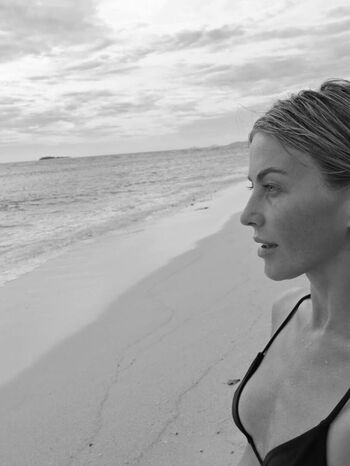 🔥 Julianne hough page leaked private photo uncensored full