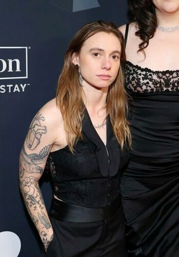 🔥 Julien baker leaked private photo uncensored full