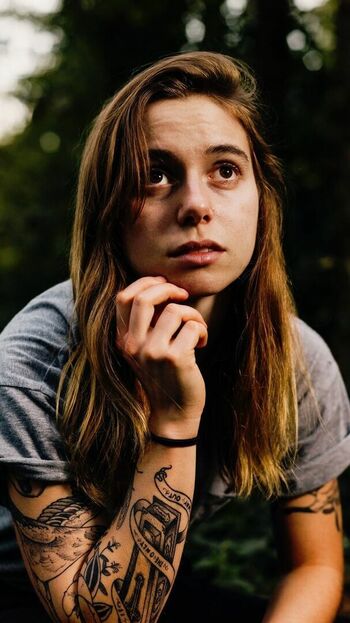🔥 Julien baker leaked private photo uncensored full