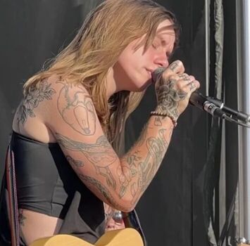 🔥 Julien baker leaked private photo uncensored full
