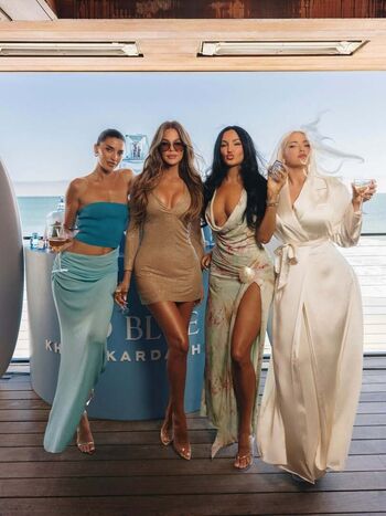 🔥 Khloe kardashian  page leaked private photo uncensored full