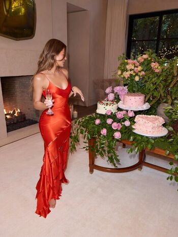 🔥 Khloe kardashian leaked private photo uncensored full