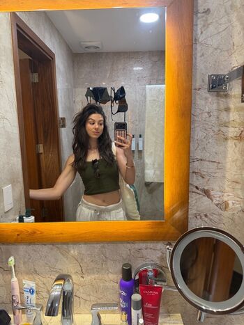 🔥 Kira kosarin  page leaked private photo uncensored full