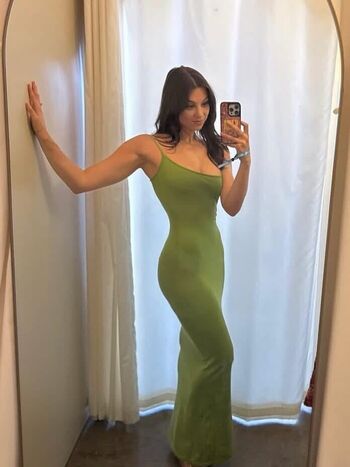 🔥 Kira kosarin  page leaked private photo uncensored full