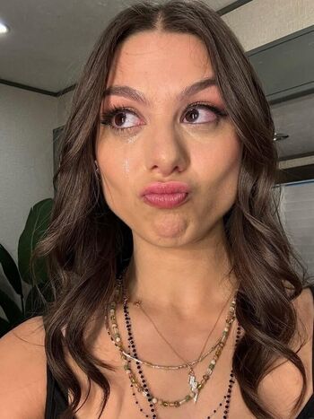 🔥 Kira kosarin  page leaked private photo uncensored full