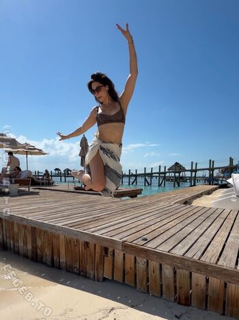 🔥 Kira kosarin  page leaked private photo uncensored full